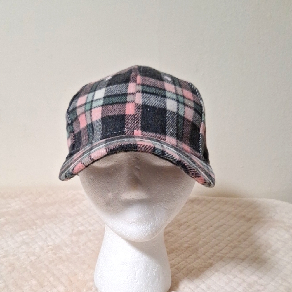 Trendy Plaid Wool  Cap in Pink and Grey
